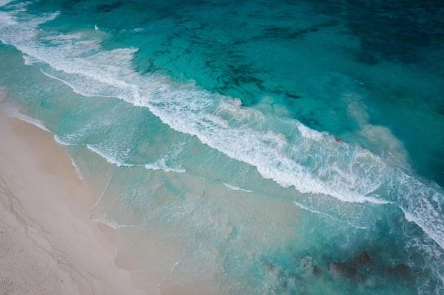 Куда поехать на море летом 2026 года: подробный гид по пляжным направлениям
